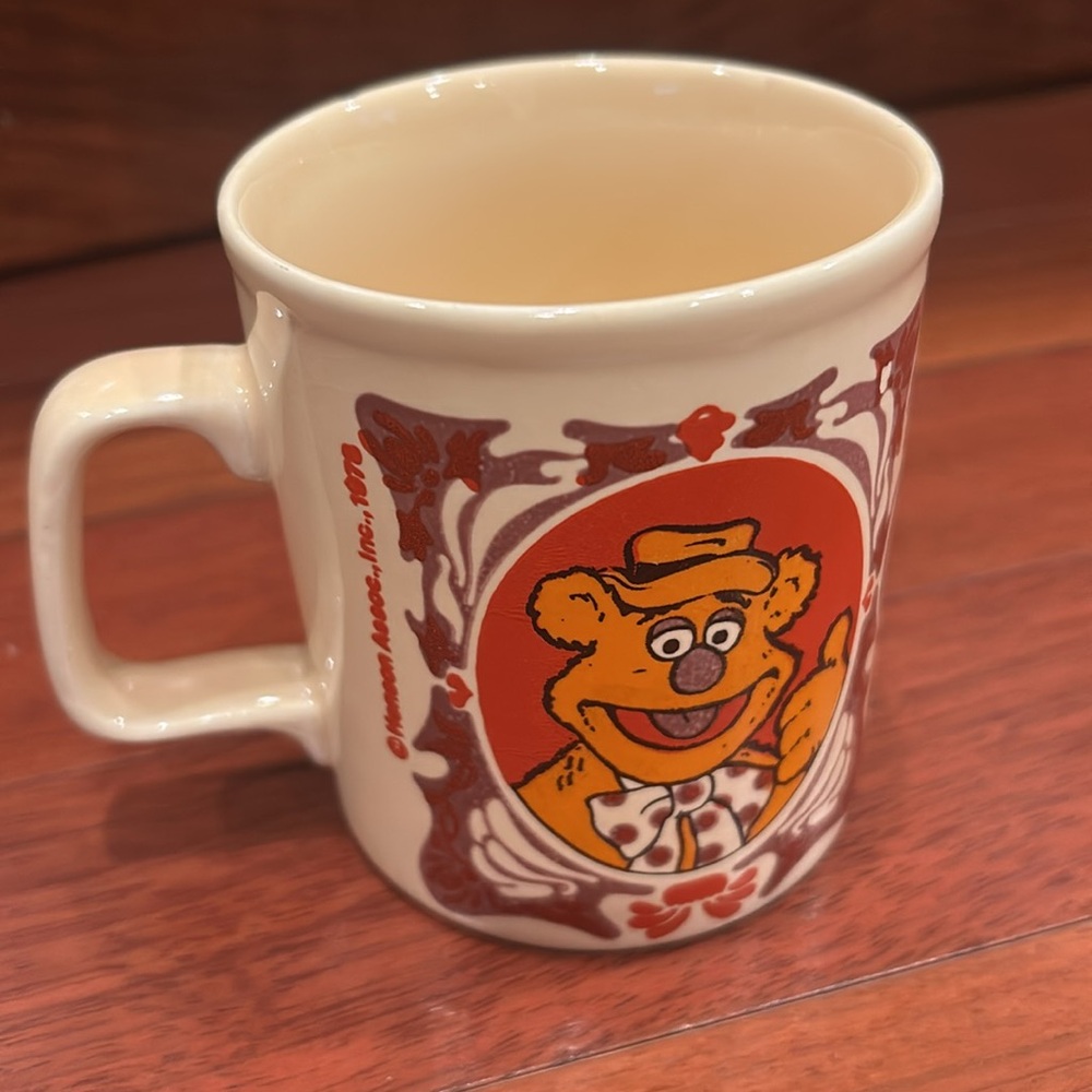 Fozzie bear muppets Vintage Cream and Red Mug with Bear Design - Picture 7 of 8